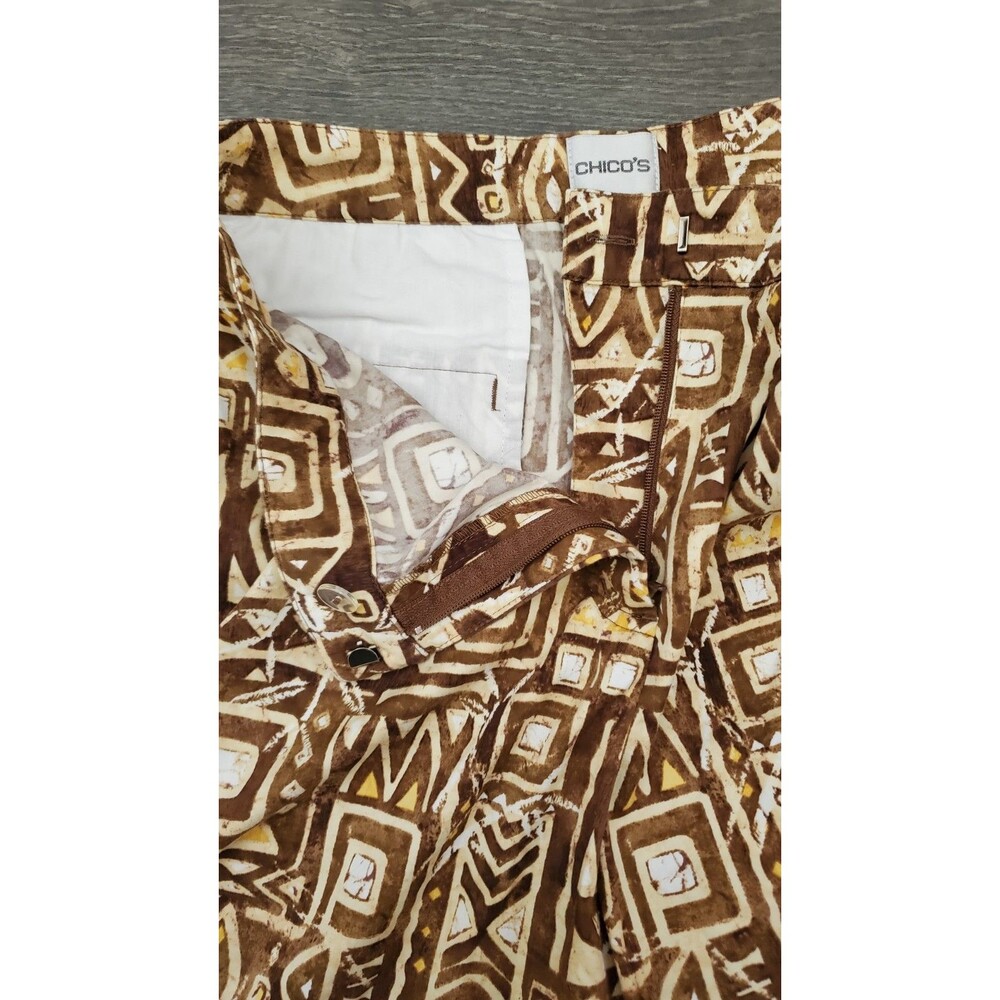Chicos 10 Giraffe Brown Print Geometric Knee Length Shorts Abstract Patterned - Picture 3 of 5